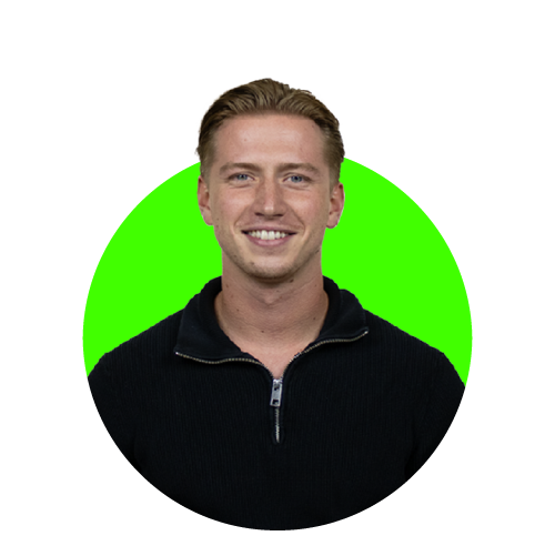 Lachende accountmanager